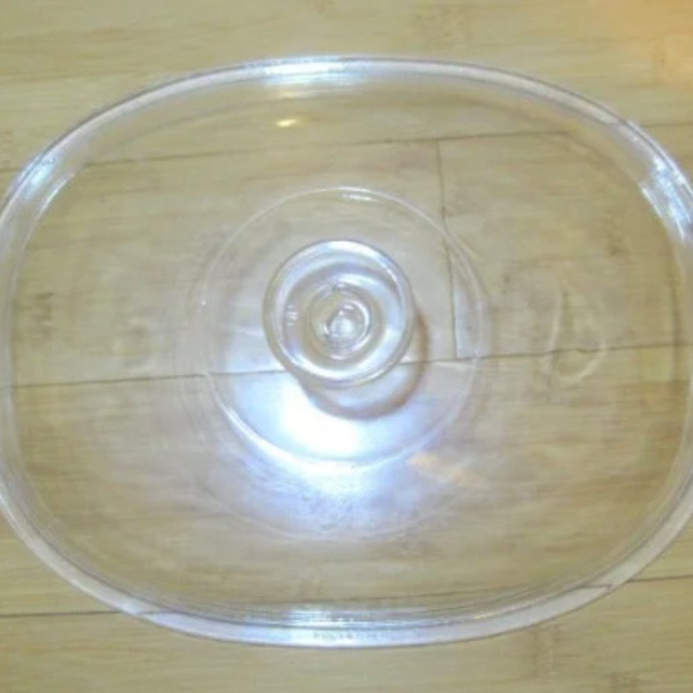 Pyrex Lid for 4 Qt. Corning Ware French White F-14-B Oval Casserole With Chip.